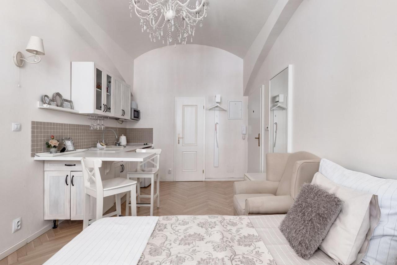 Apartament With The Lions Praga